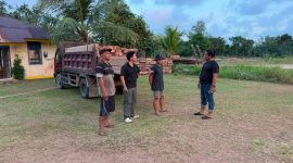 Tim Gabungan Bongkar Dugaan Pengiriman Tiga Ton Kayu Ilegal | Foto : Zonamu/Ist