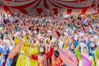 Dataran Engkuputri Berubah Bagai Lautan Penuh Warna | Foto : Zonamu/Ist