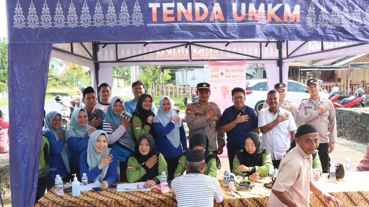 Pangan Murah Polres Lingga Ludes Diserbu Warga Dabo | Foto : Zonamu/Ist