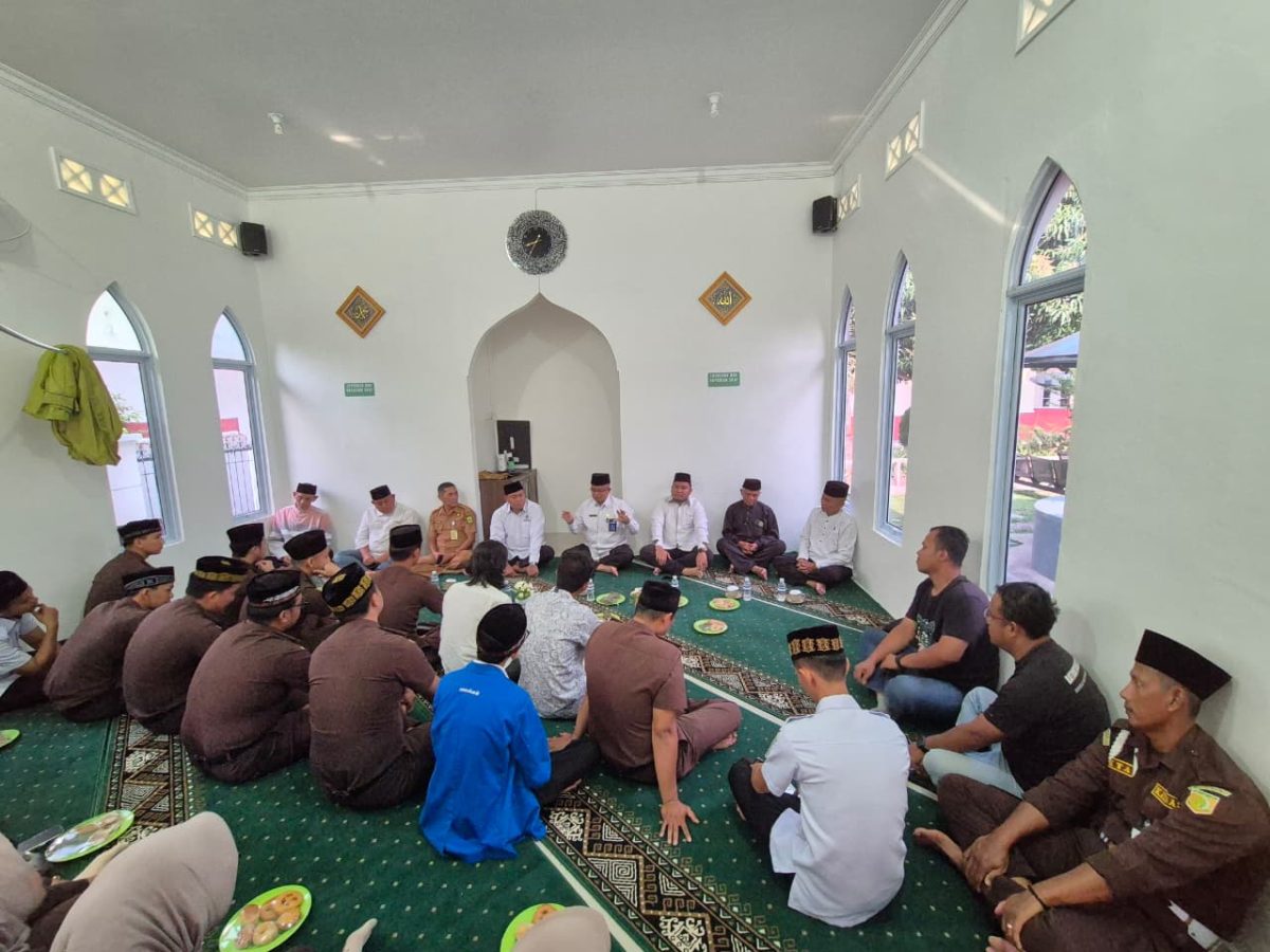 Sederhana dan Khidmat, Kejari Lingga Peringati Maulid Nabi | Foto : Zonamu/Ist