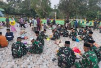 28 Prajurit Yonif Beladau Sakti Hadiri Maulid Nabi di Pengkalan Buluh (Foto : Zonamu/Ist)