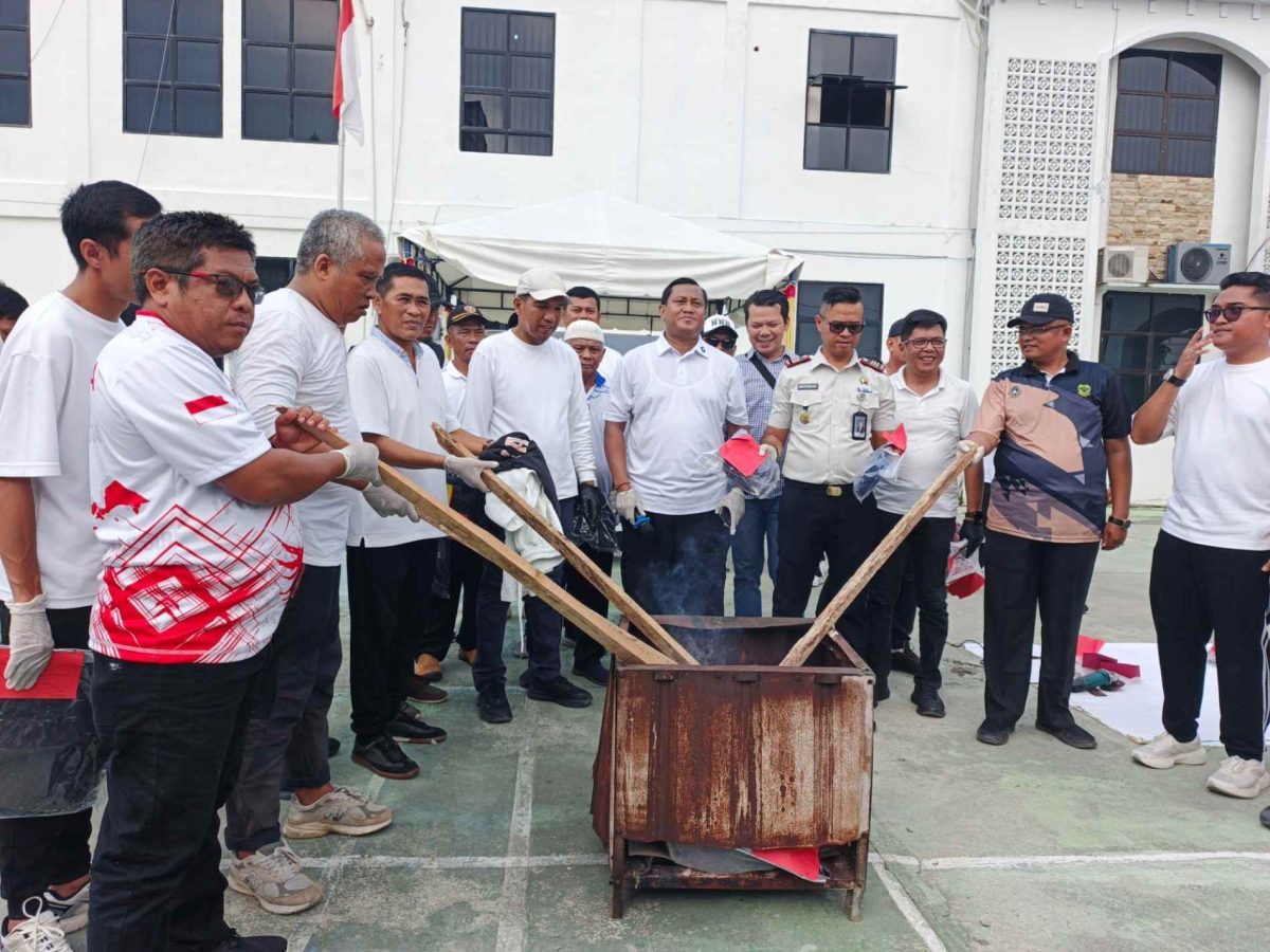 Kejari Lingga Musnahkan 61 Barang Bukti Perkara Pidum | Foto : Zonamu/Wandi