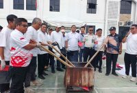 Kejari Lingga Musnahkan 61 Barang Bukti Perkara Pidum | Foto : Zonamu/Wandi