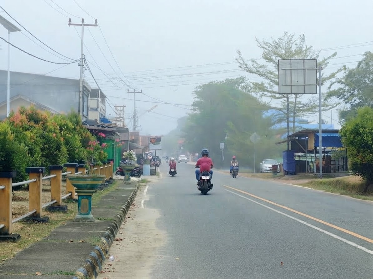 Potret kondisi Dabo Singkep masih berkabut | Foto : Zonamu/Wandi