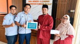 Berkat dukungan penuh dari PT Timah Tbk, Tim Futsal Putri SMAN 4 Kundur berhasil mengukir prestasi membanggakan sebagai Juara 3 AXIS Nation Cup Region Kepulauan Riau | Foto: Zonamu/Humas PT Timah
