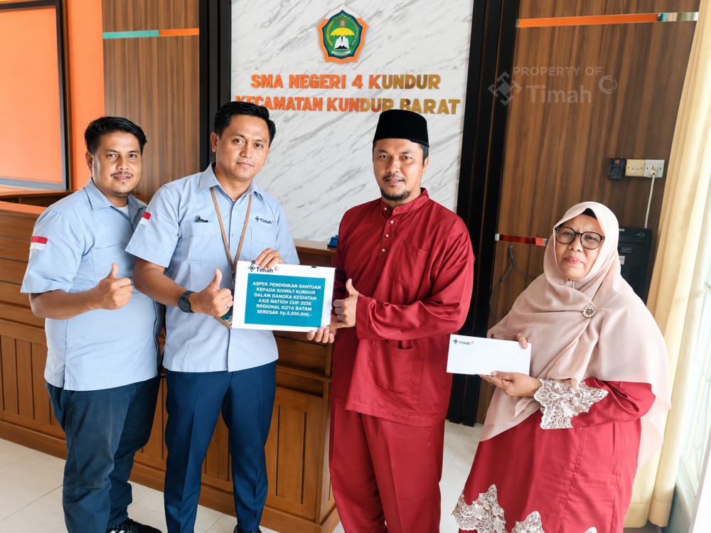 Berkat dukungan penuh dari PT Timah Tbk, Tim Futsal Putri SMAN 4 Kundur berhasil mengukir prestasi membanggakan sebagai Juara 3 AXIS Nation Cup Region Kepulauan Riau | Foto: Zonamu/Humas PT Timah