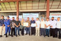 PT BPR Tuah Karimun (Perseroda) resmi menjalin kerja sama strategis dengan KNTI Kabupaten Karimun untuk membangun ekosistem ekonomi kolektif bagi masyarakat nelayan | Foto: Zonamu/Humas BPR Tuah Karimun