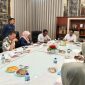 Bupati Karimun memimpin Rapat Umum Pemegang Saham Luar Biasa PT BPR Tuah Karimun (Perseroda). Pemegang saham resmi menetapkan Siska Naritasari sebagai Direktur Utama guna memperkuat tata kelola, kinerja keuangan, dan efisiensi bank daerah ke depan | Foto: Zonamu/Humas BPR Tuah Karimun