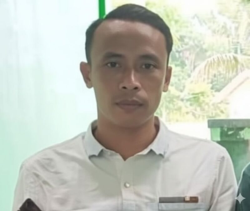Operator Desa Batu Kacang Asdian | Foto : Zonamu/Ist
