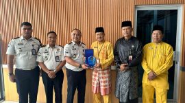 Kepala Rutan Kelas IIB Tanjungbalai Karimun, Yoga Hadhi Wijaya menerima kunjungan perwakilan Kantor Kemenag Kabupaten Karimun | Foto: Zonamu/Humas Rutan