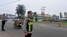 Kapolres Lingga AKBP Ahmad Andi Suryadi saat memantau langsung operasi seligi 2026 | Foto : Humas Polres Lingga