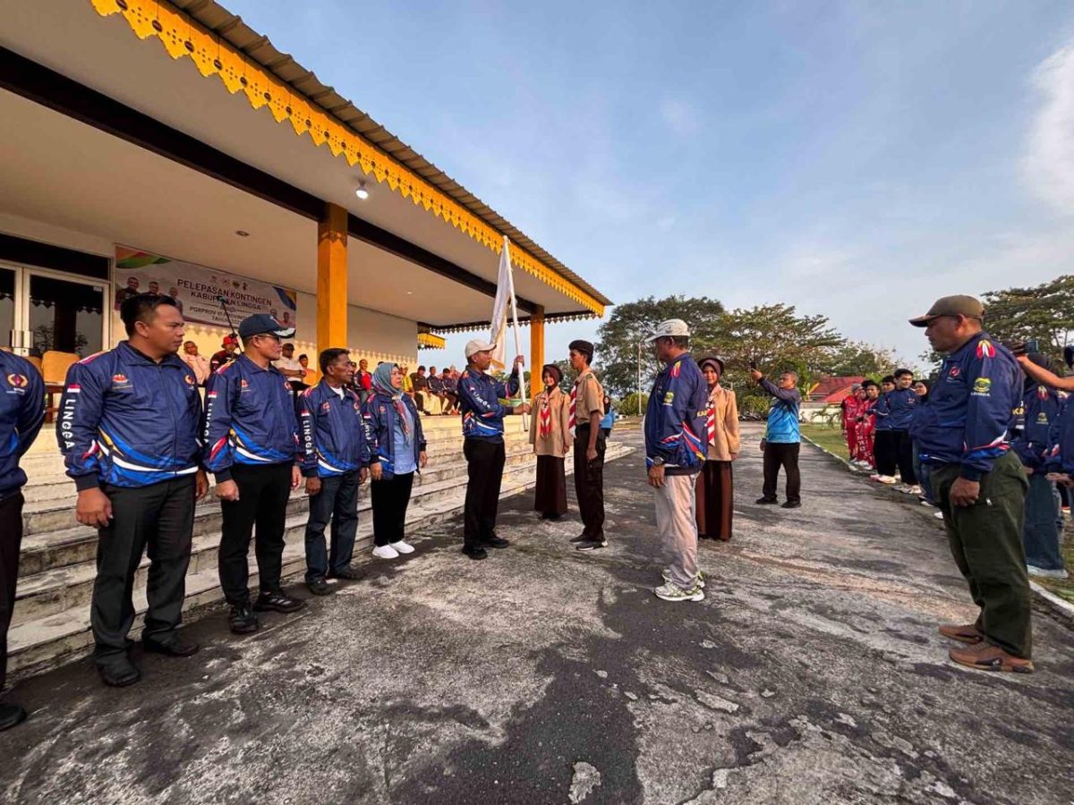 Wabup Lingga Lepas Kontingen Cabor Porprov VI Kepri | Foto : Wandi