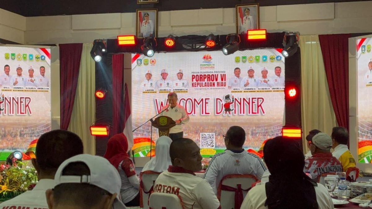 Ketua PB Porprov Kepri Asmin Patros saat kata sambutan | Foto : Wandi