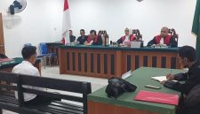 Hakim Tunda Vonis Zakaria, Terdakwa Pembunuh Istri Siri | Foto : Zonamu/Wandi