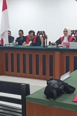 Hakim Tunda Vonis Zakaria, Terdakwa Pembunuh Istri Siri