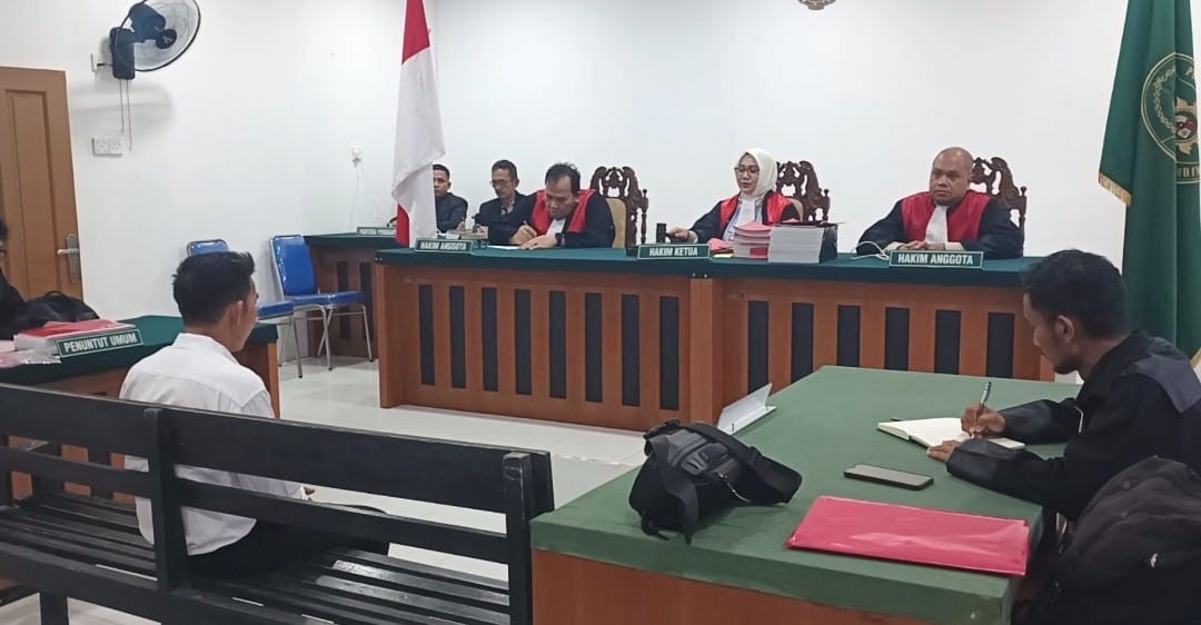 Hakim Tunda Vonis Zakaria, Terdakwa Pembunuh Istri Siri | Foto : Zonamu/Wandi