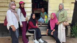 Mak Limah, Berbagi di Jumat Berkah | Foto : Ifaturamadan Adi Saswandy