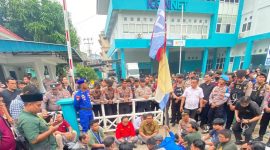 Lima Tersangka Blackout, Aliansi Kepri Desak Dirut PLN Batam Mundur | Foto : Zonamu/Budi